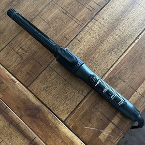 Croc hybrid curling iron .75
